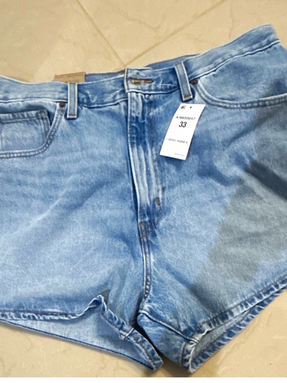 Levi’s Light Blue women's Denim Jeans Shorts - 33